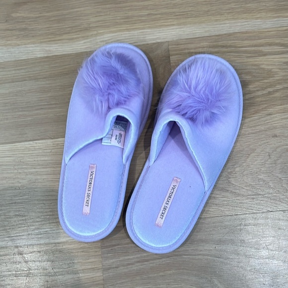 Victoria's Secret Other - Victoria’s Secret slippers.